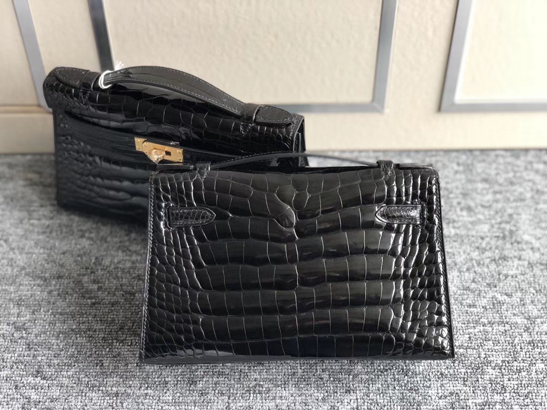 hermès(爱马仕)mini kelly pochette 22cm 亮面方块 美洲鳄鱼 黑色