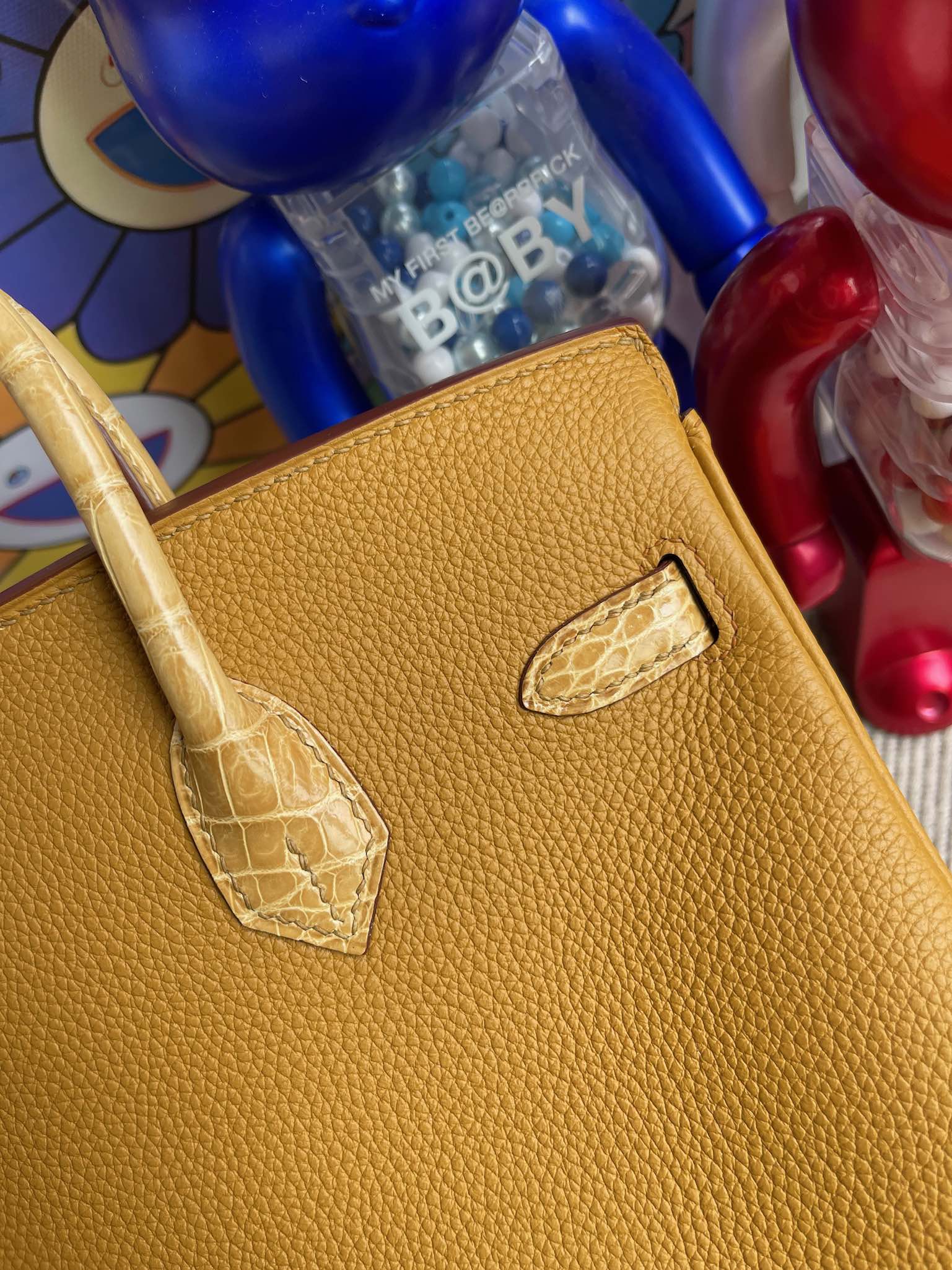 Hermès（爱马仕）Touch 系列 Birkin 铂金包 芝麻色拼杏色 亮面鳄鱼 金扣 25cm 顶级手缝