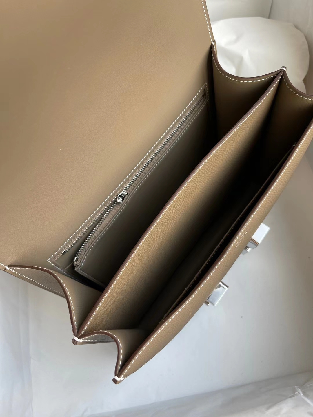 Hermès（爱马仕）Constance 康斯坦斯 Epsom Ck18 大象灰 银扣 24cm 顶级工艺 全手工缝制