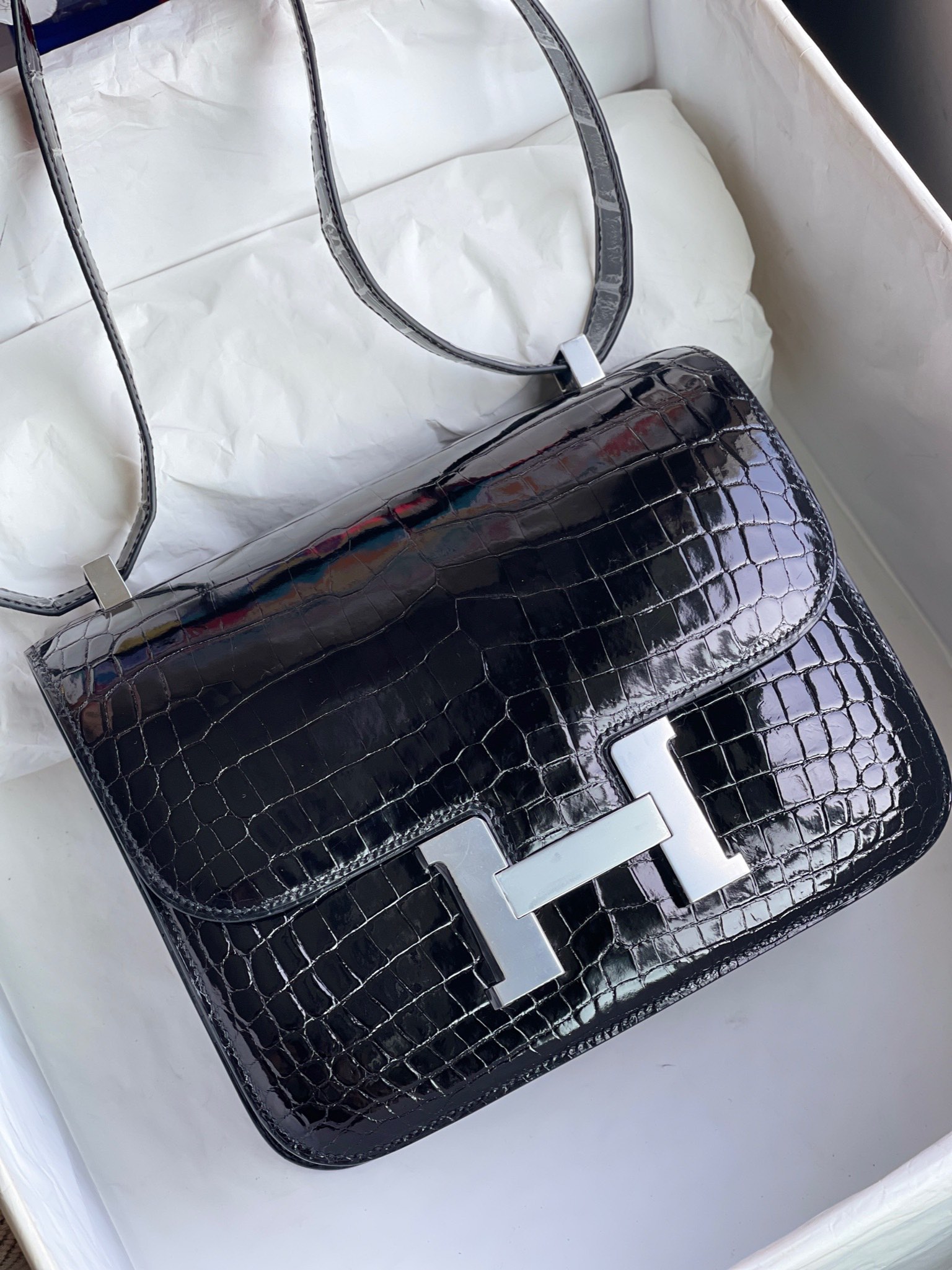 Hermès（爱马仕）Constance 康斯坦斯 Crocodile shiny 亮面鳄鱼 ck89 黑色 Noir 银扣 24cm 顶级手缝