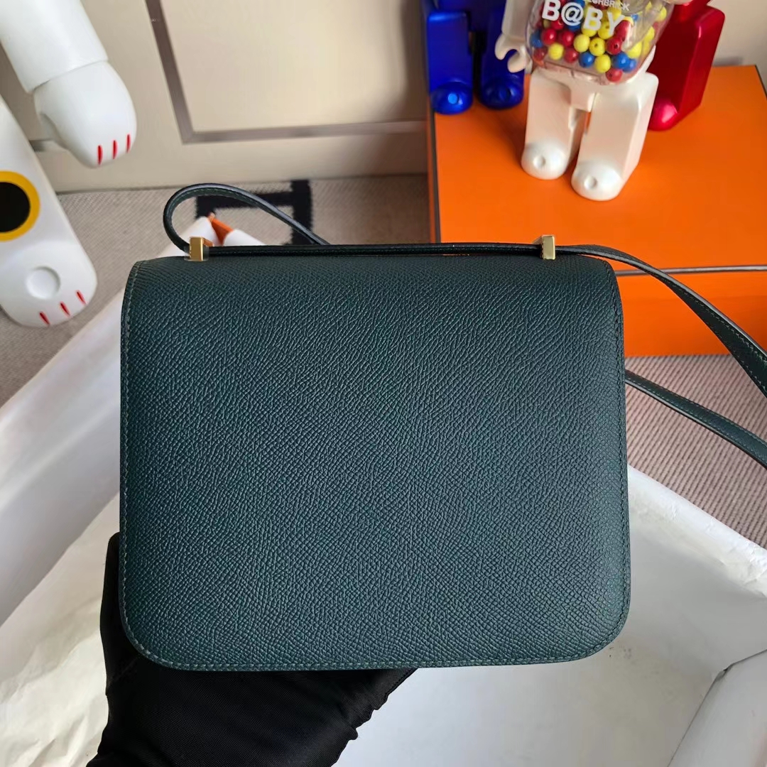 Hermès（爱马仕）Constance 空姐包 Epsom 6O 松柏绿 金扣 19cm 顶级工艺 全手工缝制