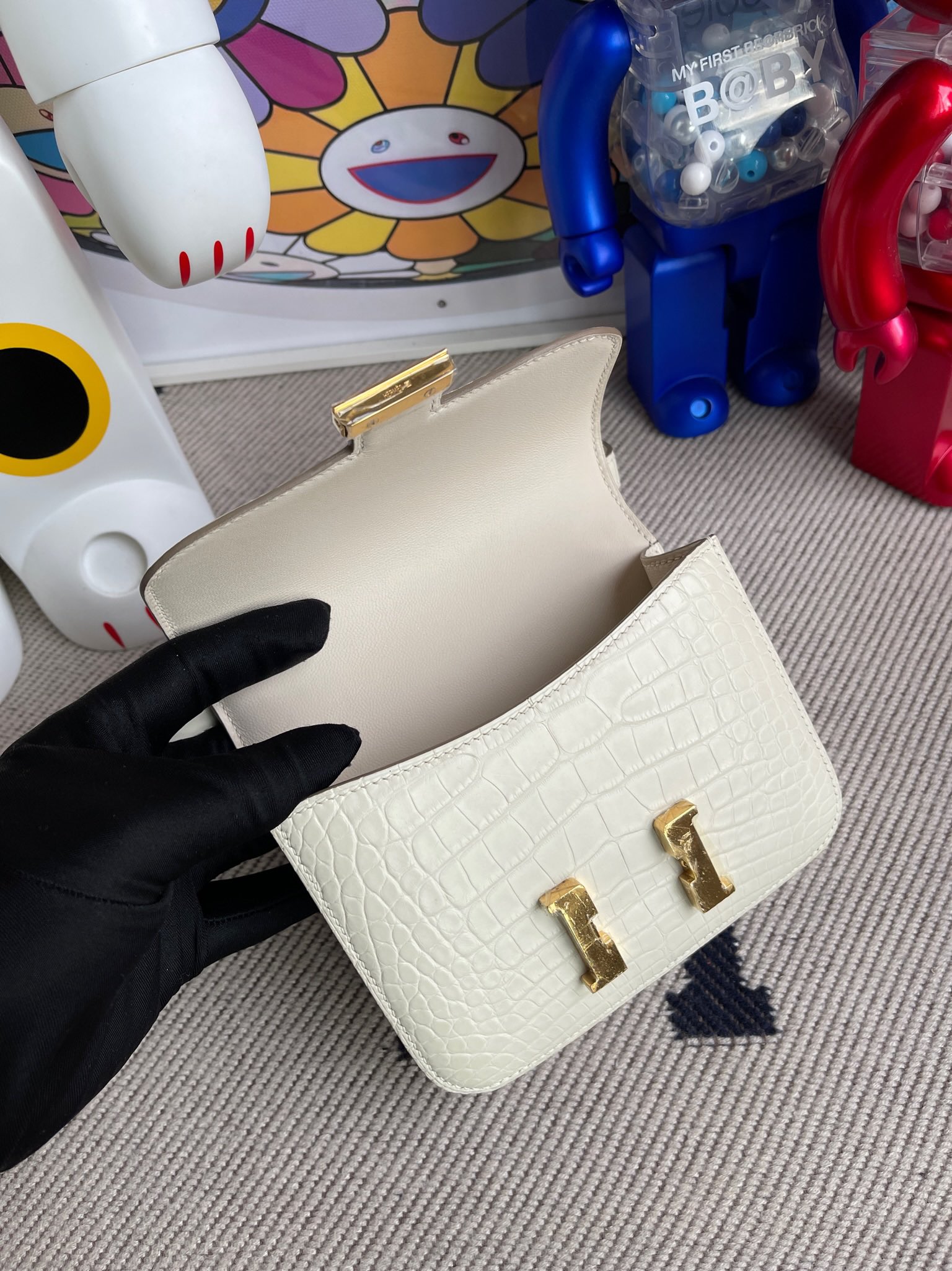 Hermès（爱马仕）Constance 14cm Alligator matt 雾面鳄鱼 8L 奶油白 beton 金扣 顶级手缝