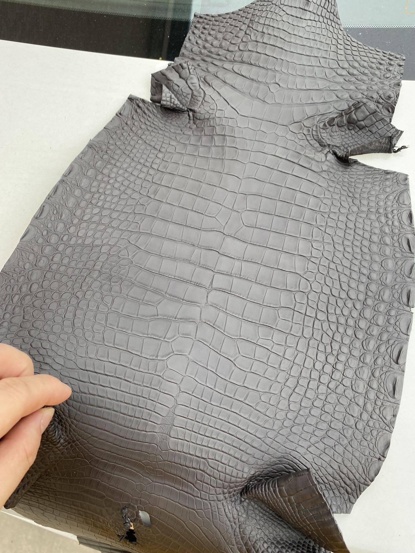 Hermès（爱马仕）新到鳄鱼 Alligator matt 雾面鳄鱼 ck88 石墨灰 graphite