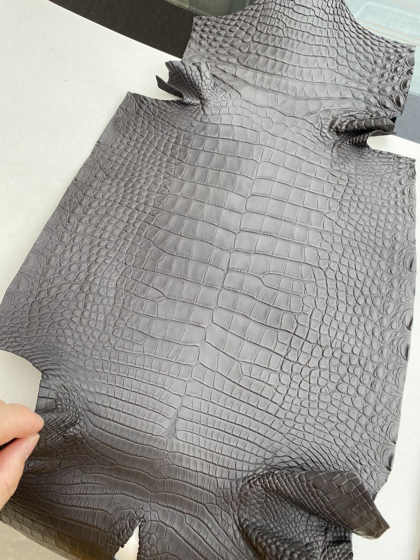 Hermès（爱马仕）新到鳄鱼 Alligator matt 雾面鳄鱼 ck88 石墨灰 graphite