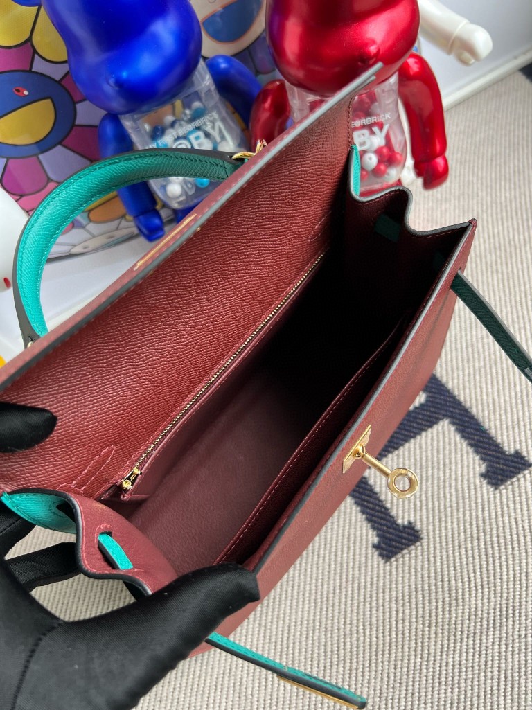 Hermès（爱马仕）Kelly 凯莉包 Epsom 原厂掌纹皮 爱马仕红 拼 丝绒绿 金扣 马蹄印 25cm