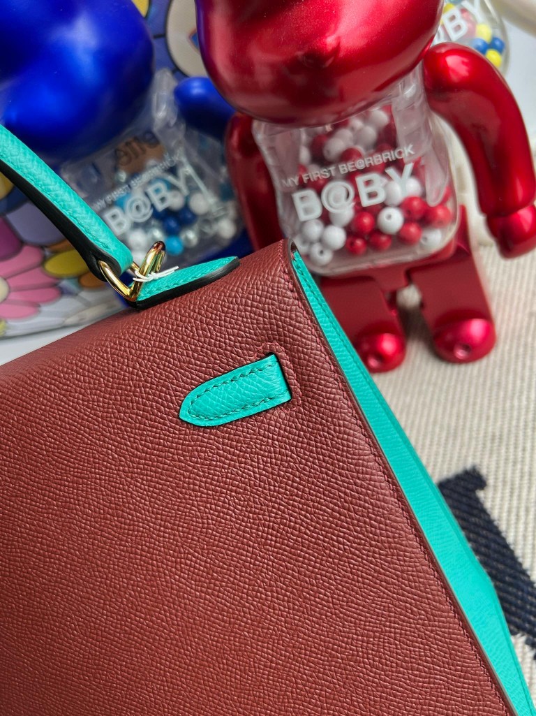 Hermès（爱马仕）Kelly 凯莉包 Epsom 原厂掌纹皮 爱马仕红 拼 丝绒绿 金扣 马蹄印 25cm