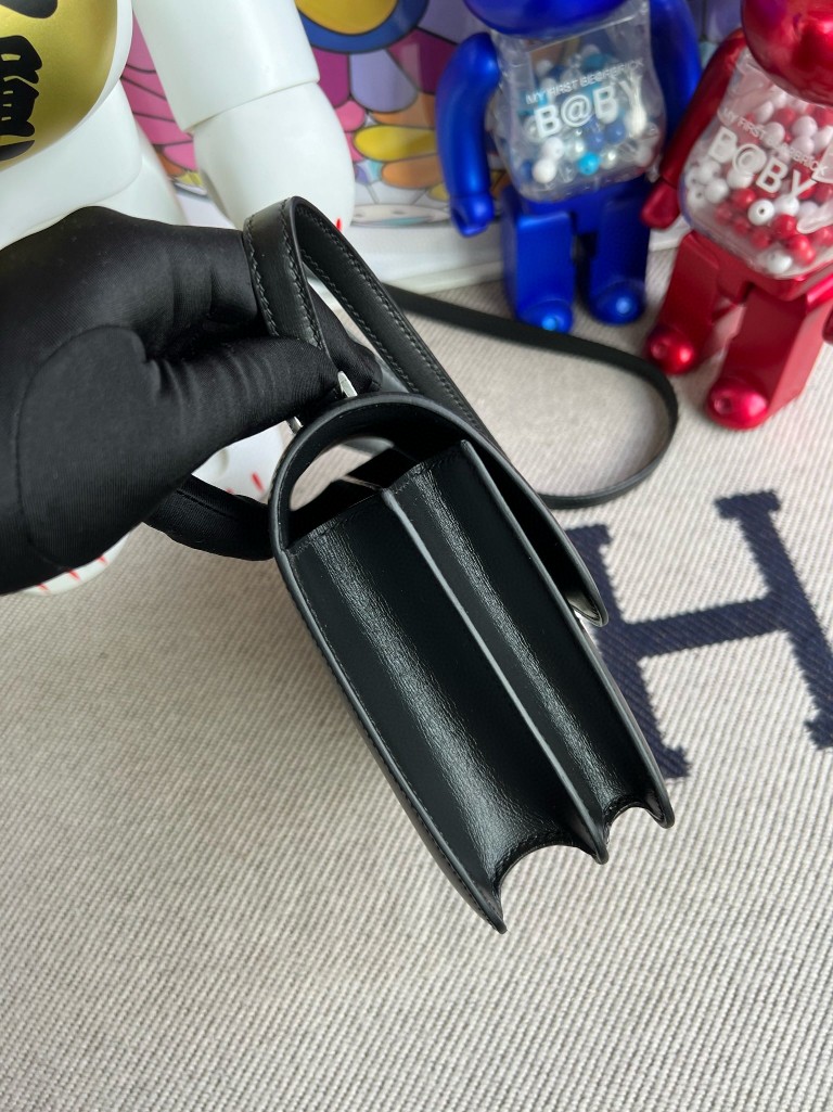 Hermès（爱马仕）Constance 康斯坦斯 boxcalf 黑色 拼 蜥蜴扣 18cm