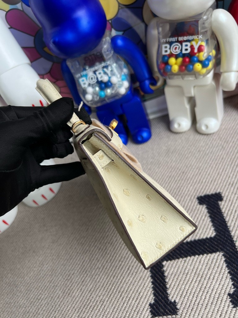 Hermès（爱马仕）Mini kelly ll Ostrich kk 鸵鸟 3C 羊毛白 金扣 19cm 顶级手缝