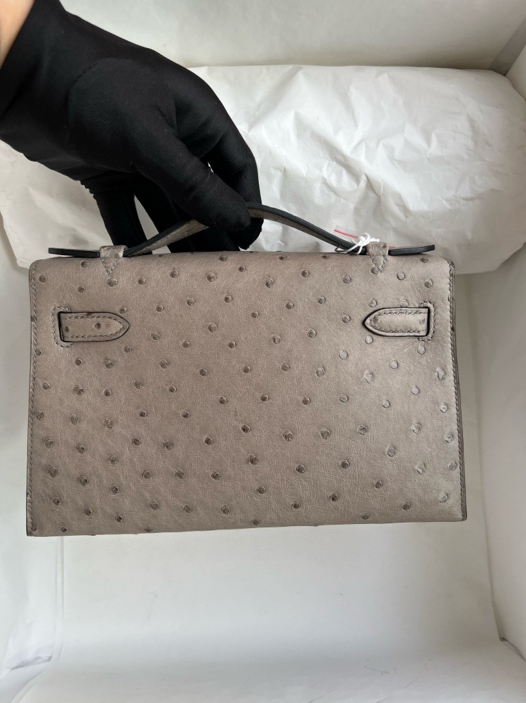 Hermès（爱马仕）Mini pochette Ostrich kk 鸵鸟 M8 沥青灰 gris ashpite 银扣 22cm