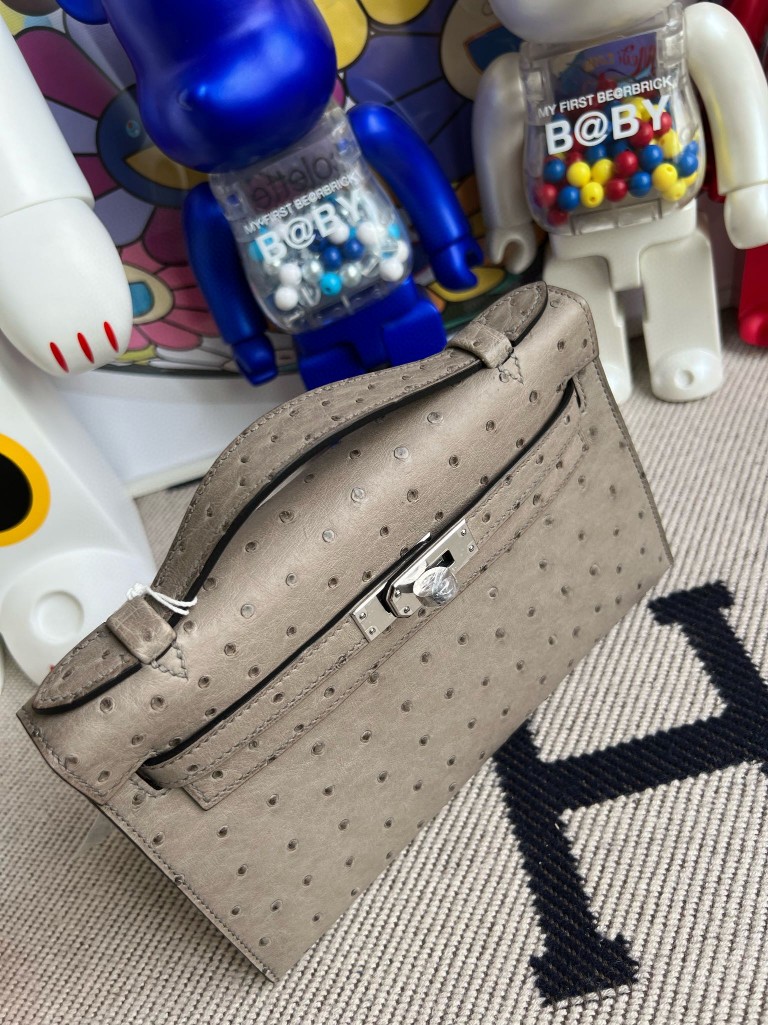 Hermès（爱马仕）Mini pochette Ostrich kk 鸵鸟 M8 沥青灰 gris ashpite 银扣 22cm