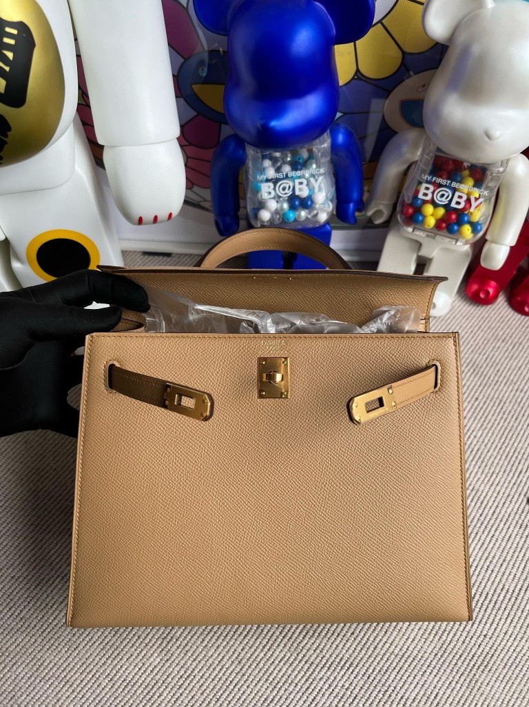 Hermès（爱马仕）kelly 凯莉包 原厂掌纹皮 Epsom 饼干色 Biscuit 金扣 25cm 顶级手缝