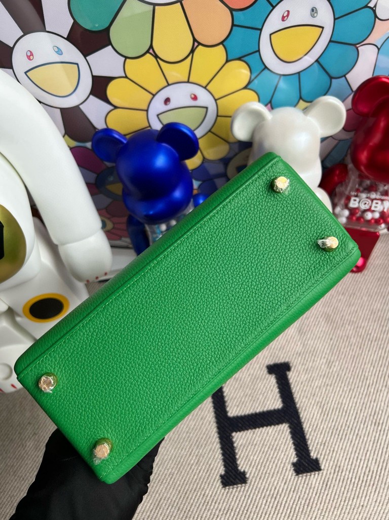 Hermès（爱马仕）Kelly 凯莉包 Touch 系列 竹子绿 Lizard 亮面蜥蜴 金扣 25cm 顶级手缝