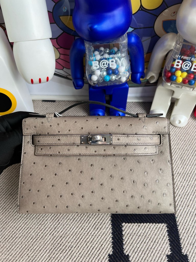 Hermès（爱马仕）Mini pochette Ostrich kk 鸵鸟 M8 沥青灰 gris ashpite 银扣 22cm