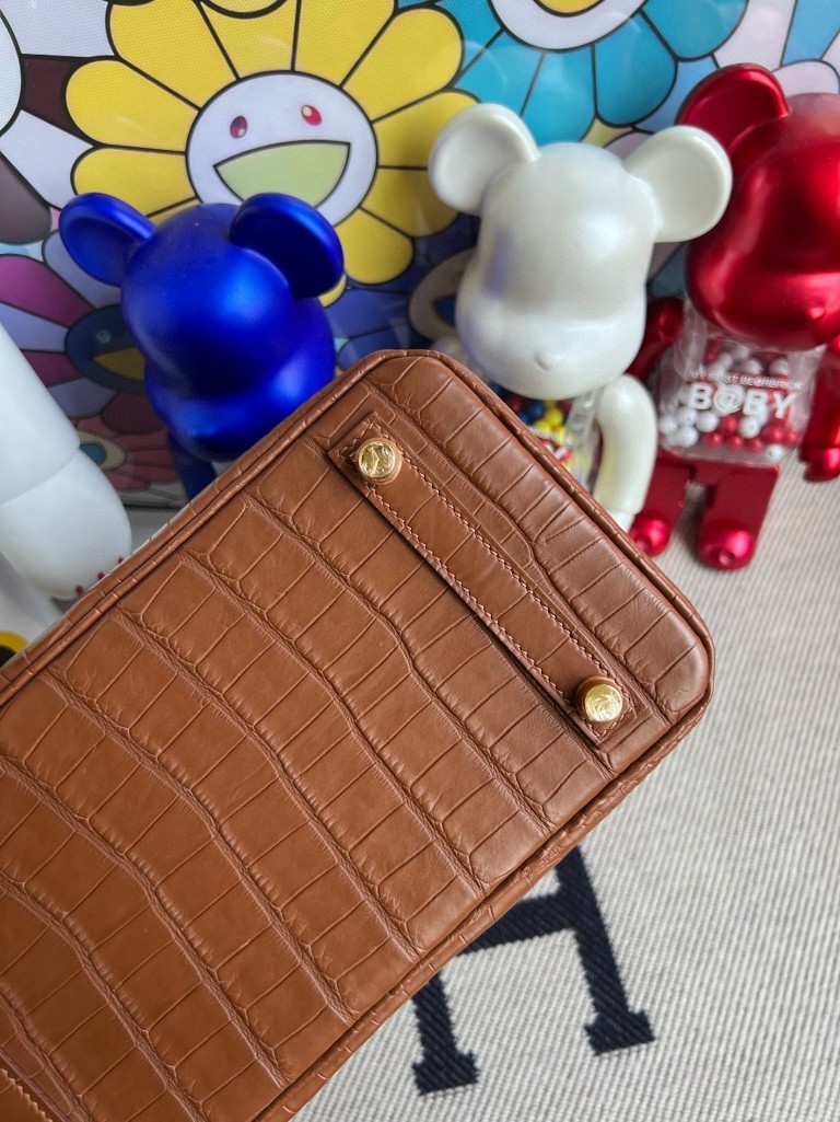 Hermès（爱马仕）Birkin 铂金包 Alligator matt 雾面鳄鱼 金棕色 金扣 25cm 顶级手缝