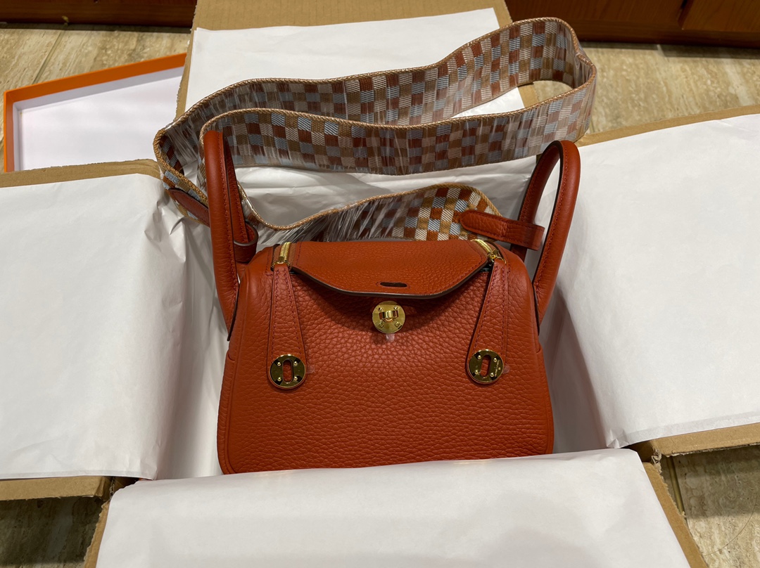 Hermès（爱马仕）Mini lindy Clemence 新款 焦糖色 古铜色 宽编织肩带 金扣 GHW 顶级手缝