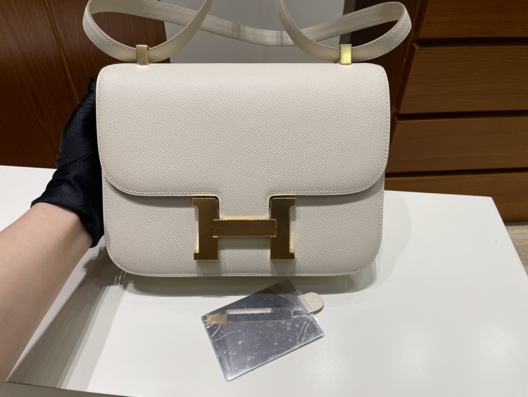 Hermès（爱马仕）Constance 康康 Epsom 新款单层 ck10 奶昔白 Craie 金扣 GHW 24cm