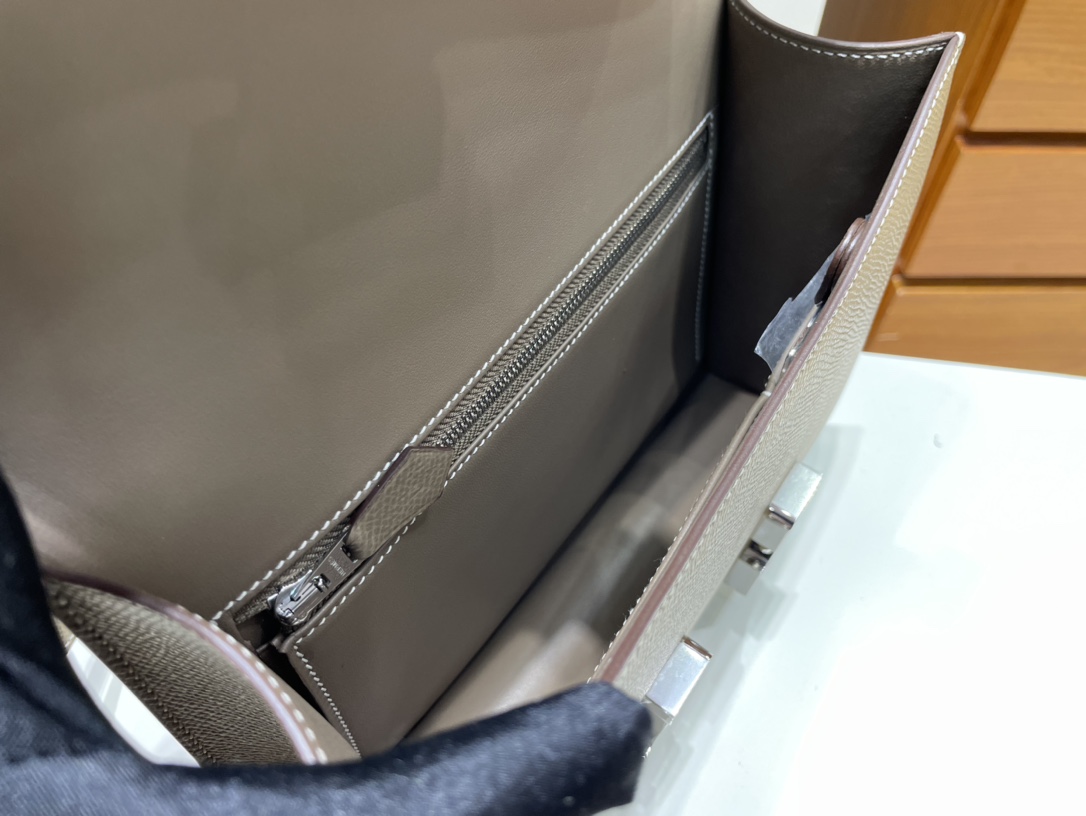 Hermès（爱马仕）Constance 康康 Epsom 新款单层 ck18 大象灰 Etoupe 银扣 PHW 24cm