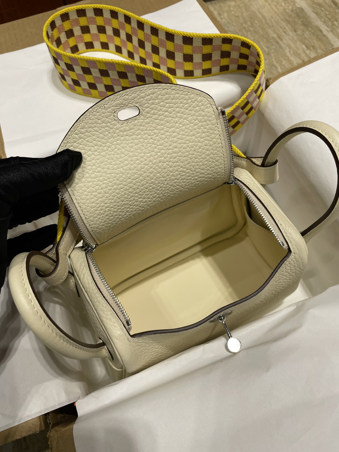 Hermès（爱马仕）Mini lindy Clemence 新款 奶昔白 Craie 宽编织肩带 银扣 PHW 顶级手缝