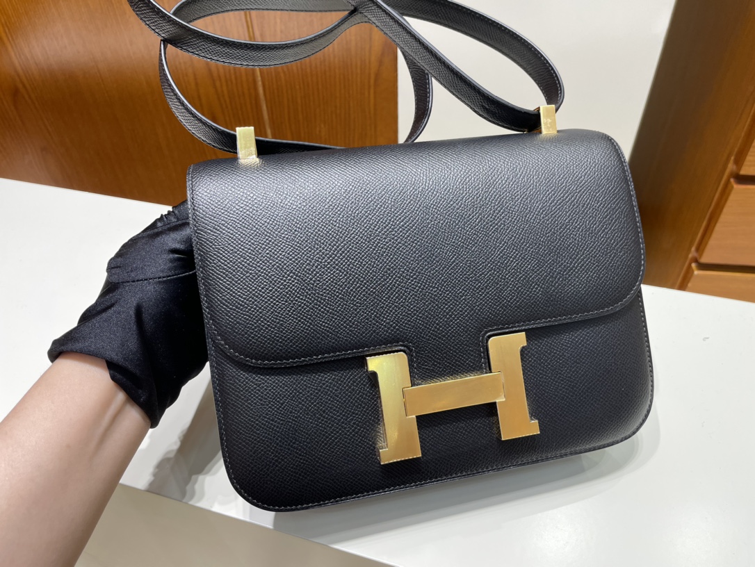 Hermès（爱马仕）Constance 康康 Epsom 新款单层 ck89 黑色 Noir 金扣 GHW 24cm