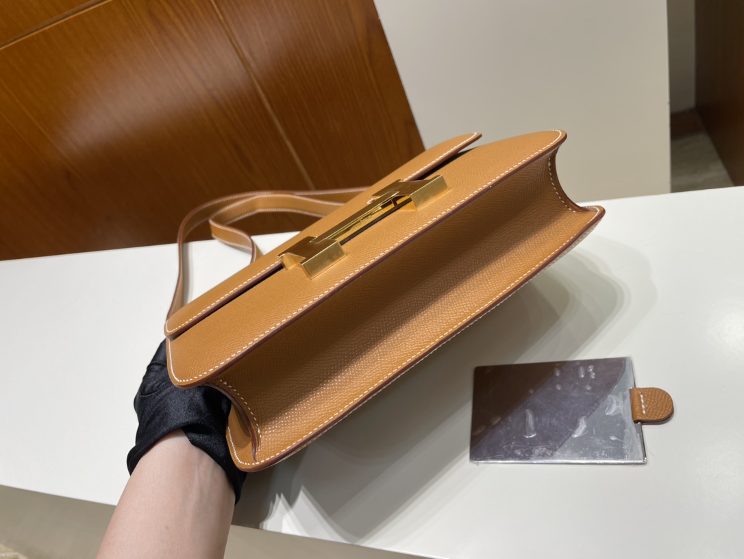 Hermès（爱马仕）Constance 康康 Epsom 新款单层 ck37 金棕色 Gold 金扣 GHW 24cm