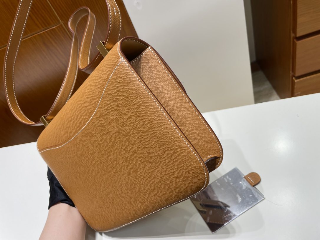 Hermès（爱马仕）Constance 康康 Epsom 新款单层 ck37 金棕色 Gold 金扣 GHW 24cm