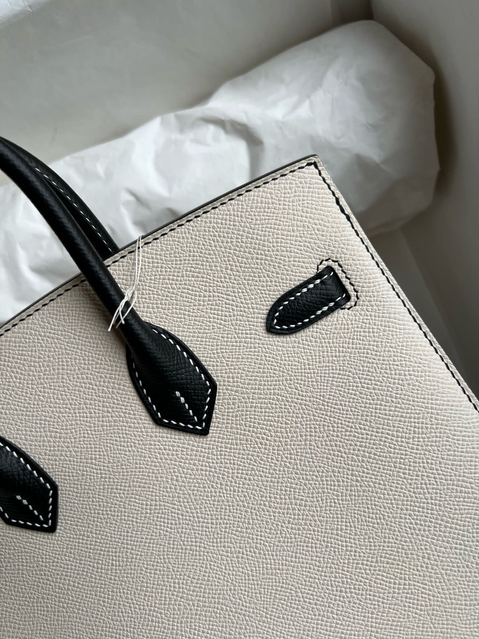 Hermès（爱马仕）Birkin 铂金包 sellier 外粉 epsom 原厂掌纹皮 奶昔白 拼 黑色 25cm 金扣 GHW 马蹄印