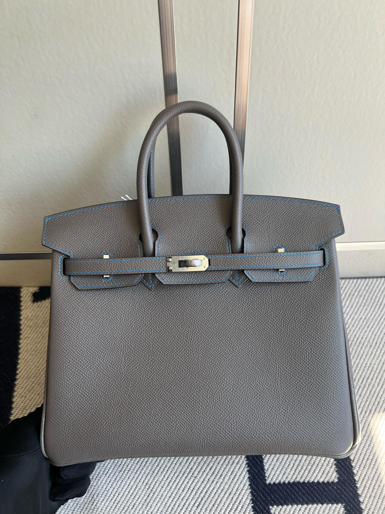 Hermès（爱马仕）Birkin 铂金包 Epsom 原厂掌纹皮 8F 锡器灰 内拼 水妖蓝 银扣 PHW 马蹄印 25cm