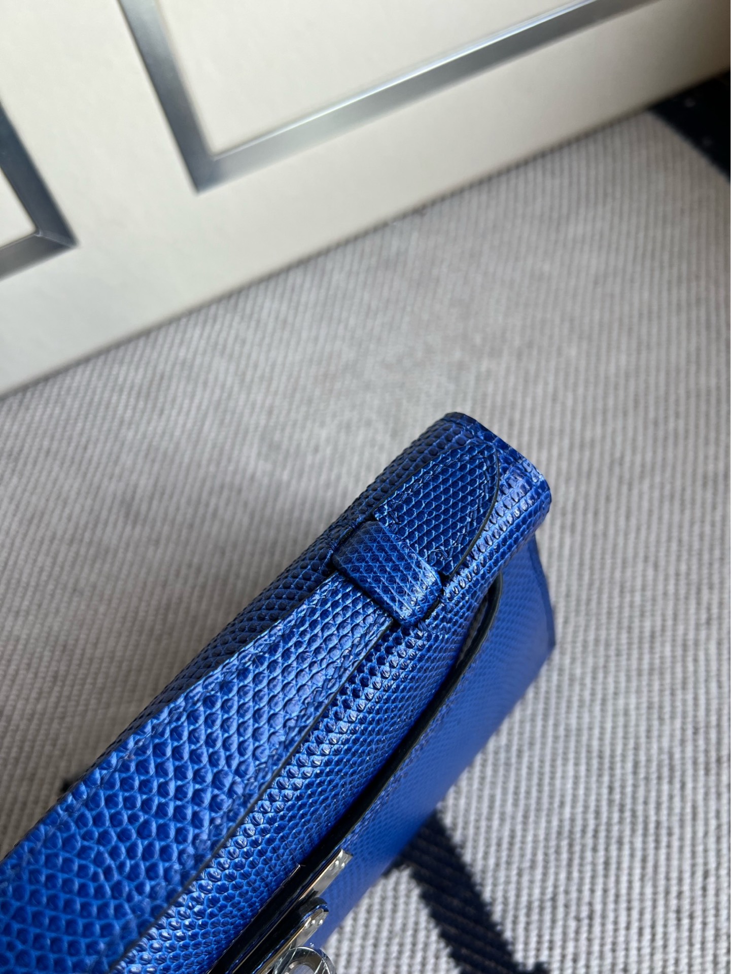 Hermès（爱马仕）Mini pochette Lizard 进口亮面蜥蜴 7T 电光蓝 Blue eletric 银扣 PHW 22cm 手拿包 晚宴包
