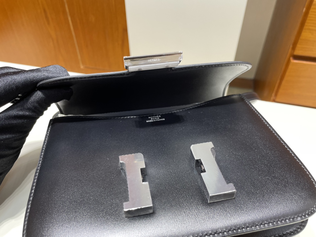 Hermès（爱马仕）Constance 空姐包 Boxcalf ck89 黑色 Noir 银扣 PHW 18cm 顶级手缝