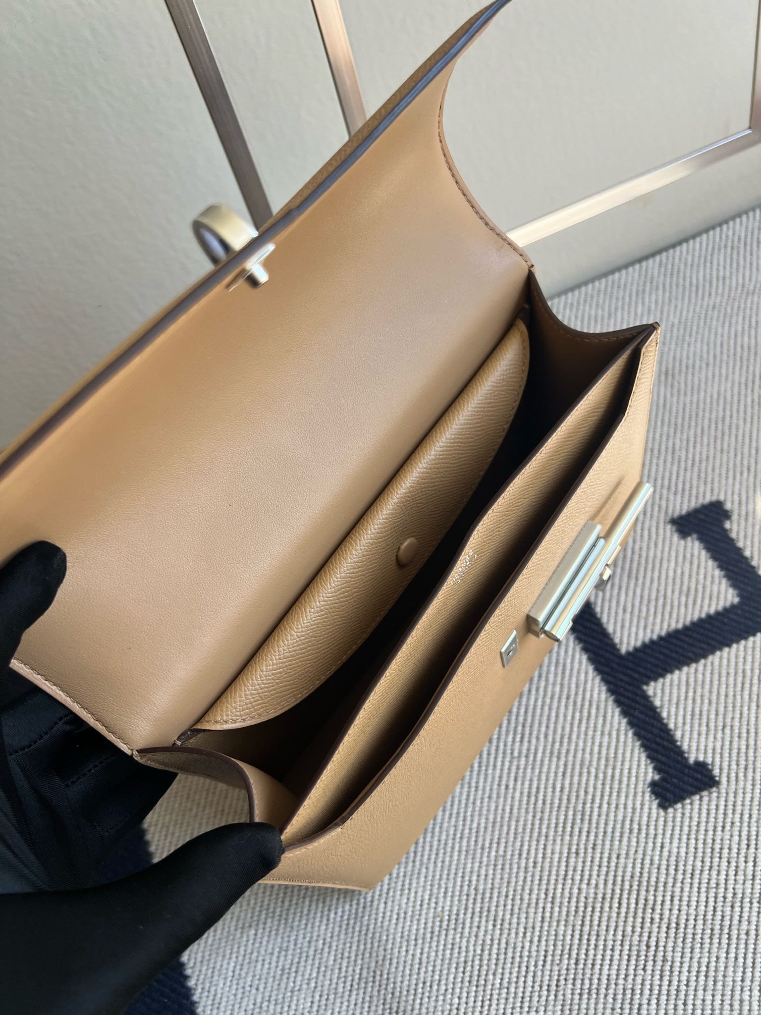 Hermès（爱马仕）Verrou 机枪包 Epsom Chai 拉茶色 银扣 PHW 21cm 顶级手缝