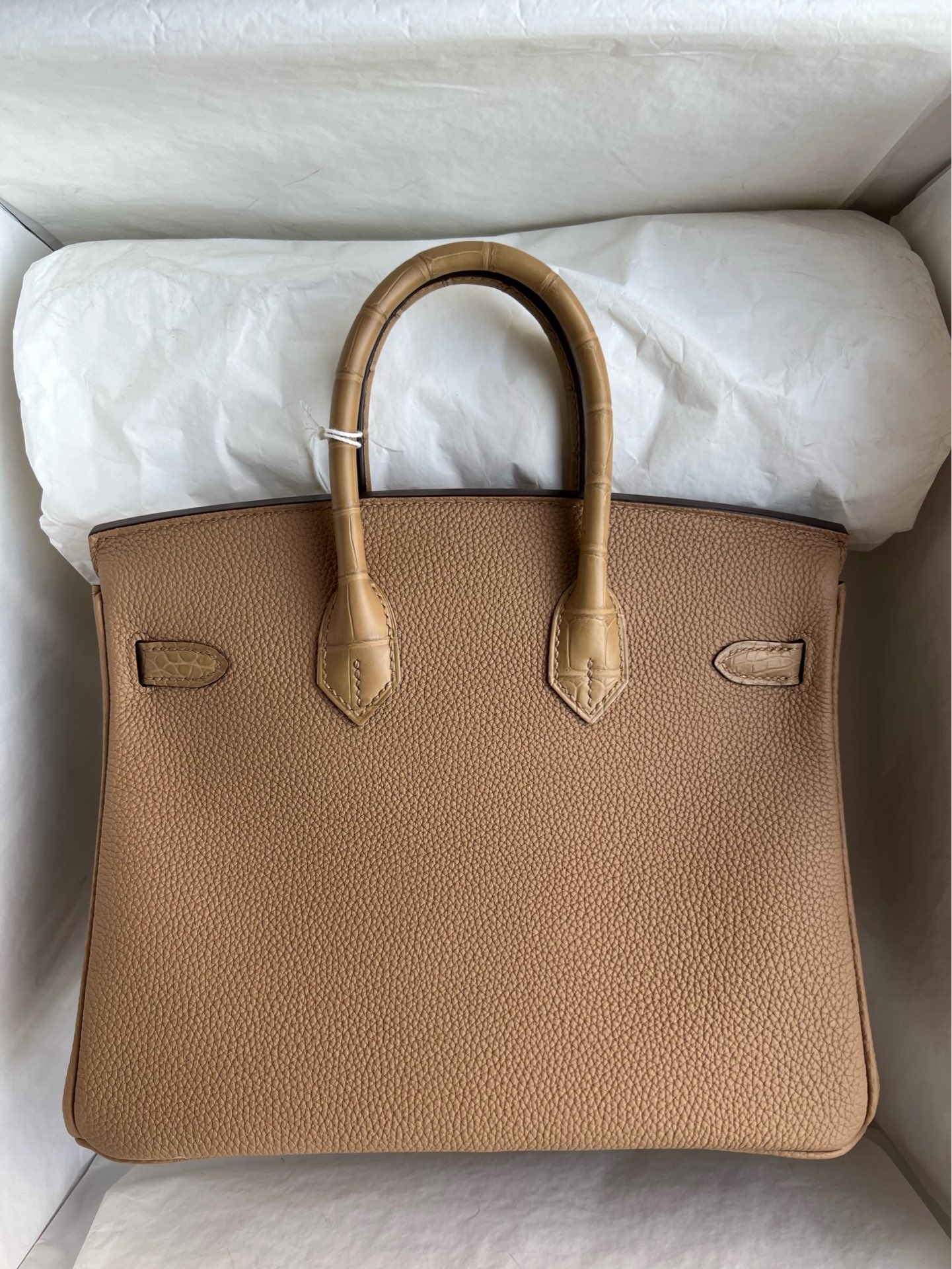 Hermès（爱马仕）Birkin Touch 系列 奶茶色 Chai 雾面方块 金扣 GHW 25cm 顶级手缝