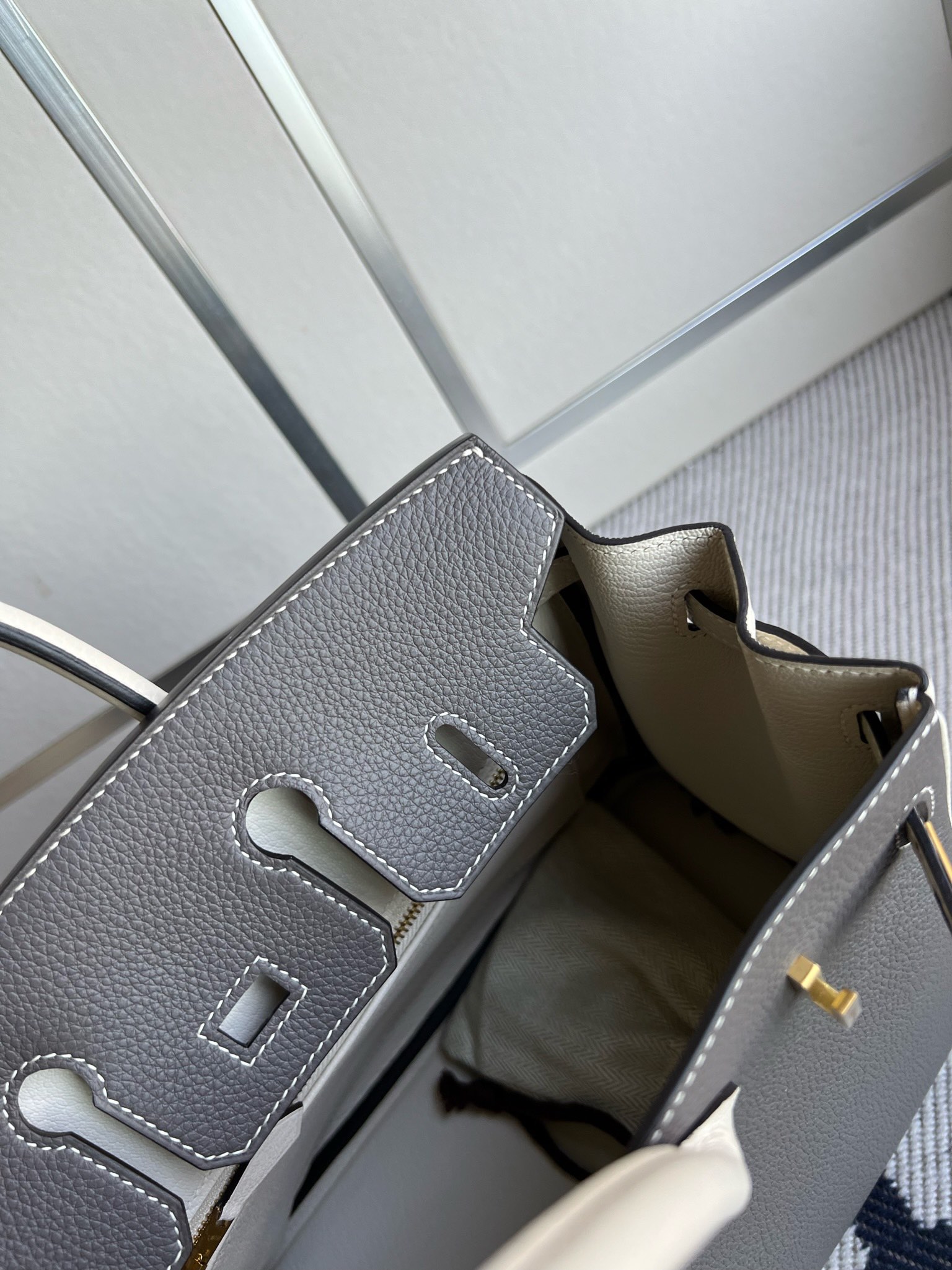 Hermès（爱马仕）Birkin Togo 8F 锡器灰 Etain 拼 奶昔白 Craie 磨砂金扣 马蹄印 25cm 顶级手缝