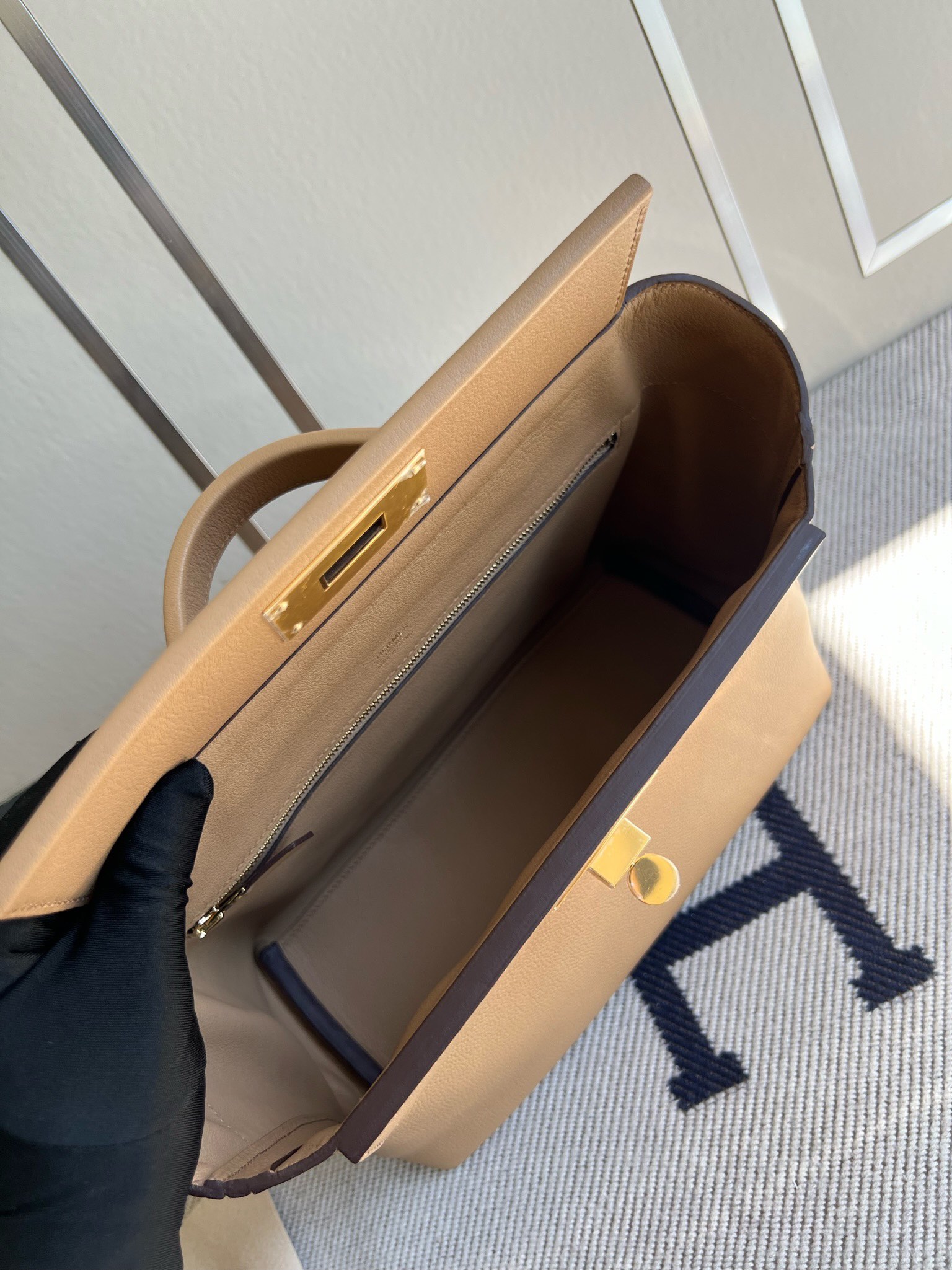 Hermès（爱马仕）Kelly 2424 chai 奶茶色 金扣 GHW 29cm 顶级手缝