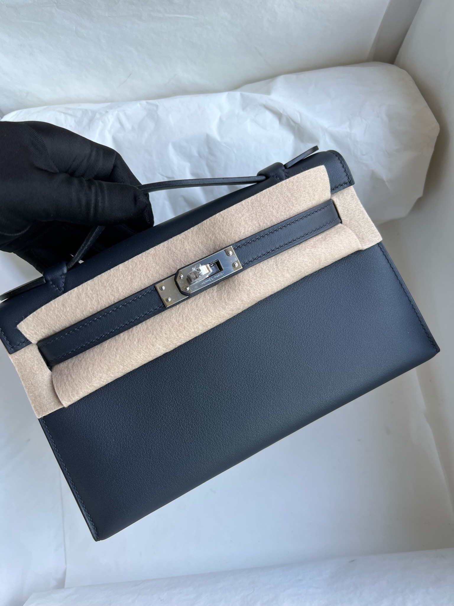Hermès（爱马仕）Mini pochette Swift 深海蓝 blue indigo 银扣 PHW 22cm 手拿包 晚宴包