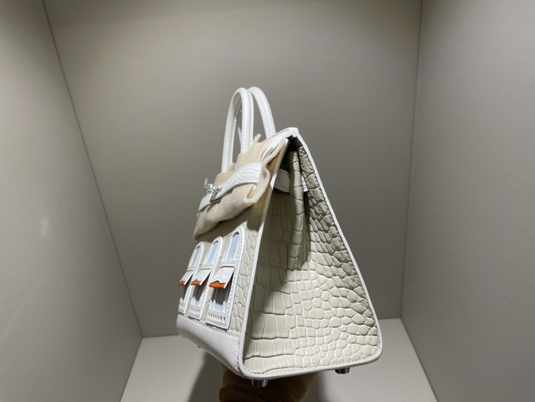 Hermès（爱马仕）Birkin 小房子包 雾面鳄鱼皮 8L 冰川白 拼 01 纯白 外缝 银扣 20cm