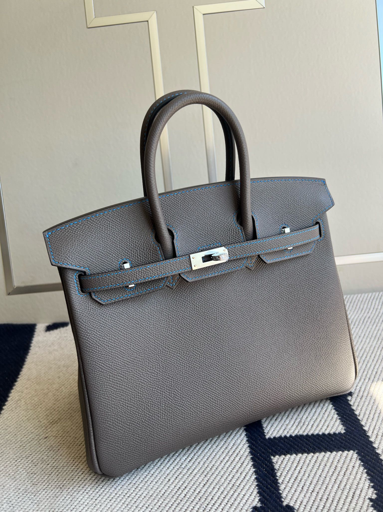 Hermès（爱马仕）Birkin 铂金包 Epsom 原厂掌纹皮 8F 锡器灰 内拼 水妖蓝 银扣 PHW 马蹄印 25cm