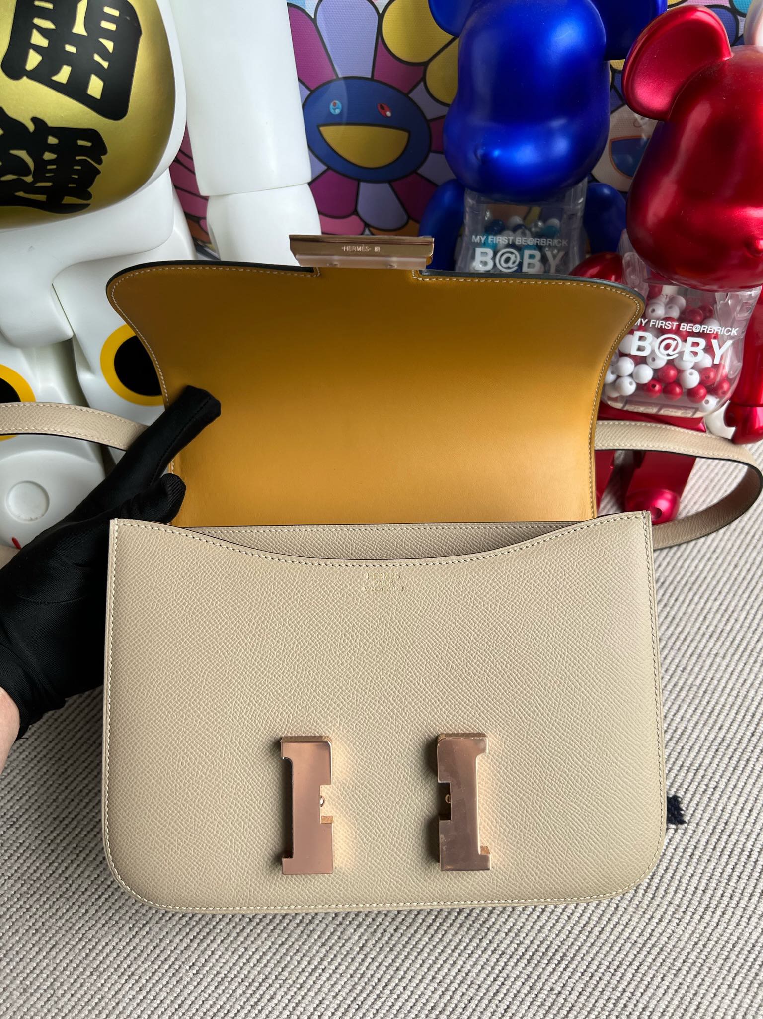 Hermès（爱马仕）Constance 康康 Epsom 原厂掌纹皮 S2 风衣灰 内拼 奶茶色 玫瑰金扣 24cm 顶级手缝