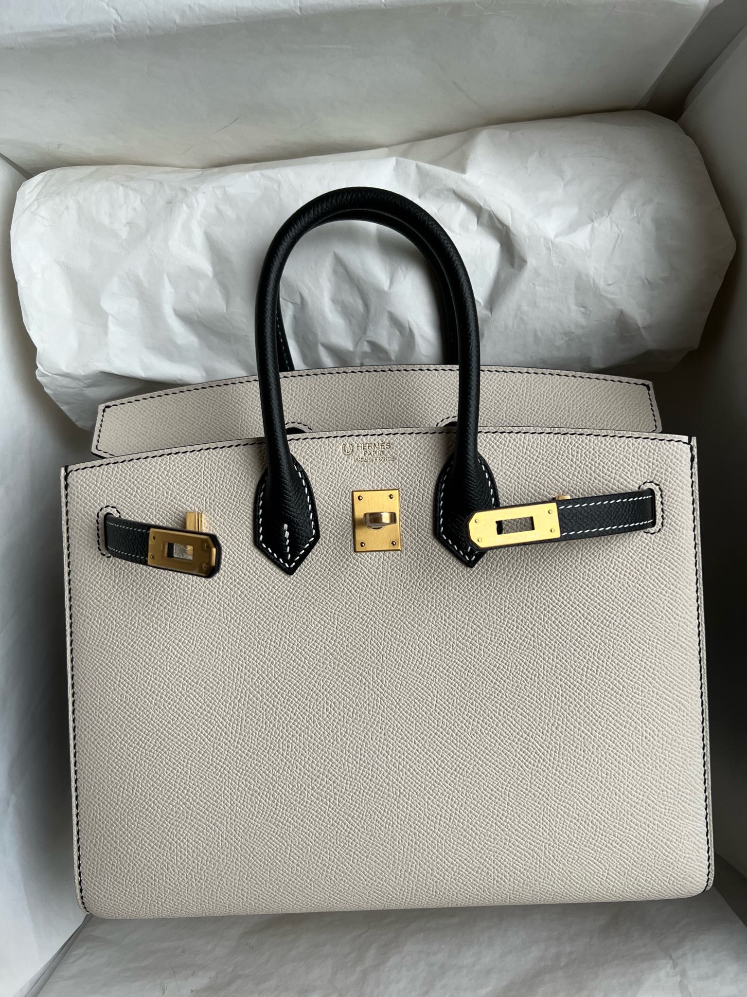 Hermès（爱马仕）Birkin 铂金包 sellier 外粉 epsom 原厂掌纹皮 奶昔白 拼 黑色 25cm 金扣 GHW 马蹄印