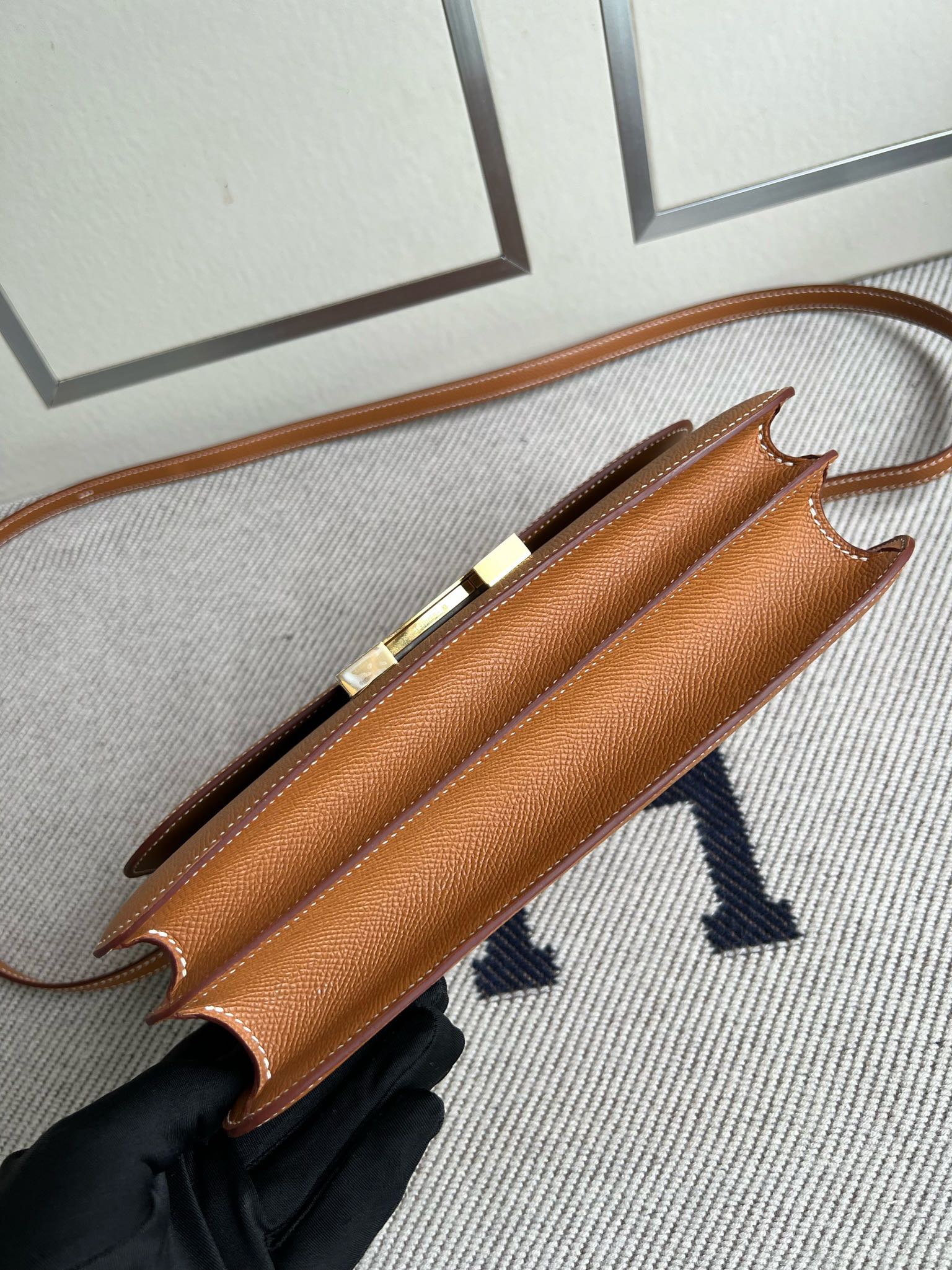 Hermès（爱马仕）Constance elan Epsom 原厂掌纹皮 ck37 金棕色 Gold 金扣 顶级手缝 GHW 26cm