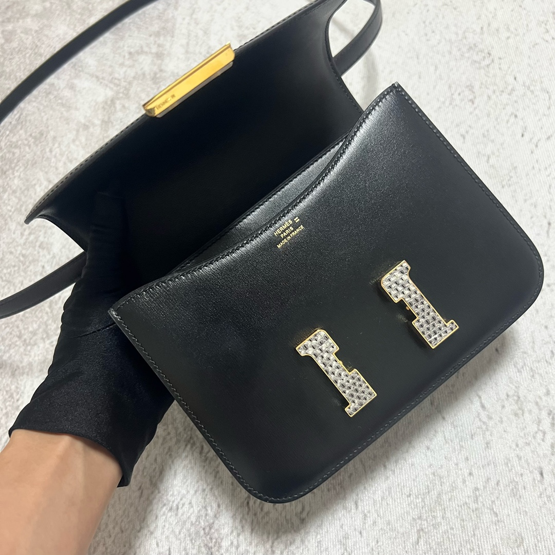 Hermès（爱马仕）Constance 康康 Boxcalf ck89 黑色 Noir 自然色蜥蜴 金扣 GHW 18cm 顶级手缝