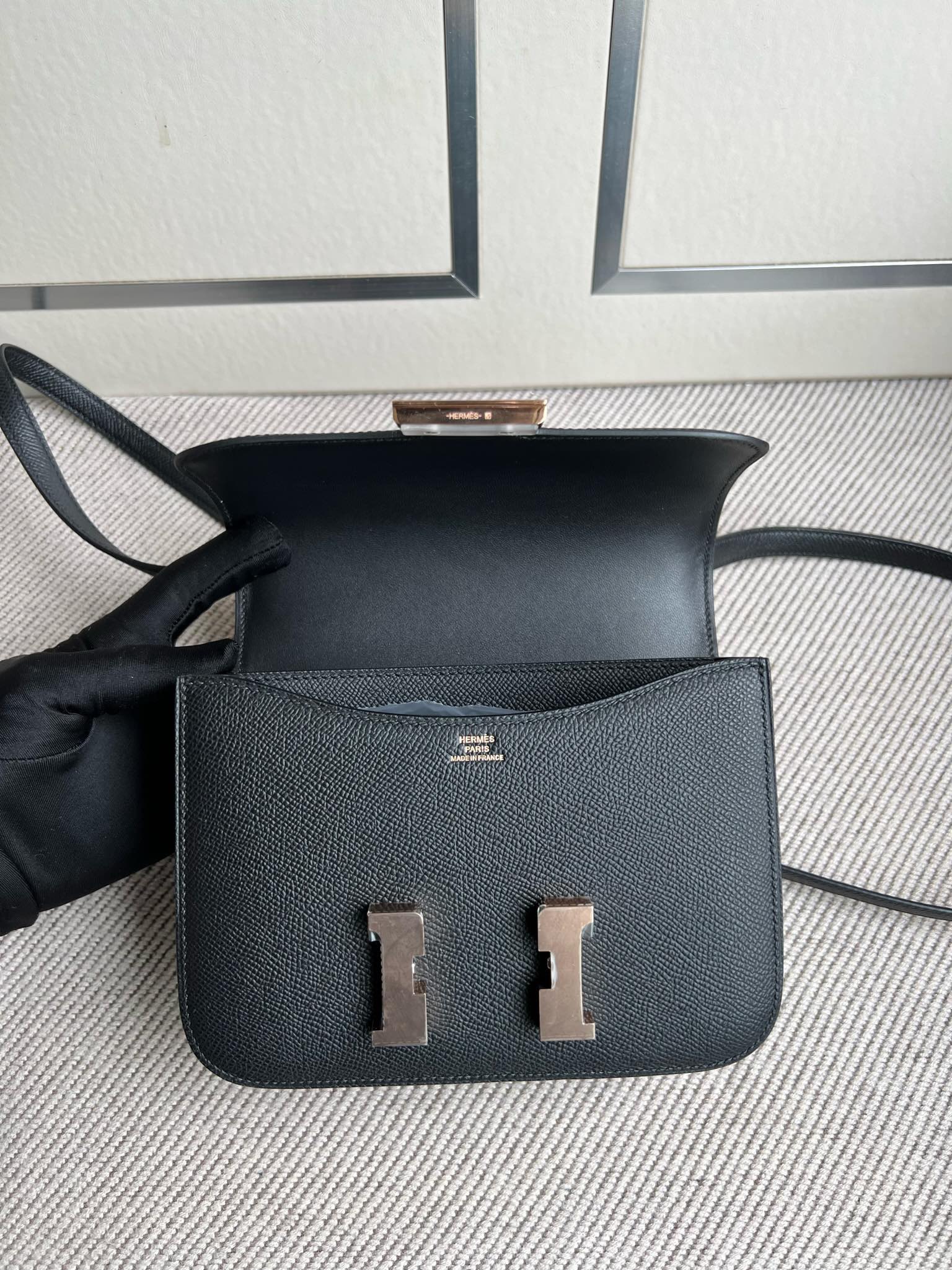 Hermès（爱马仕）Constance 康康 Epsom 原厂掌纹皮 ck89 黑色 Noir 玫瑰金扣 18cm 顶级手缝