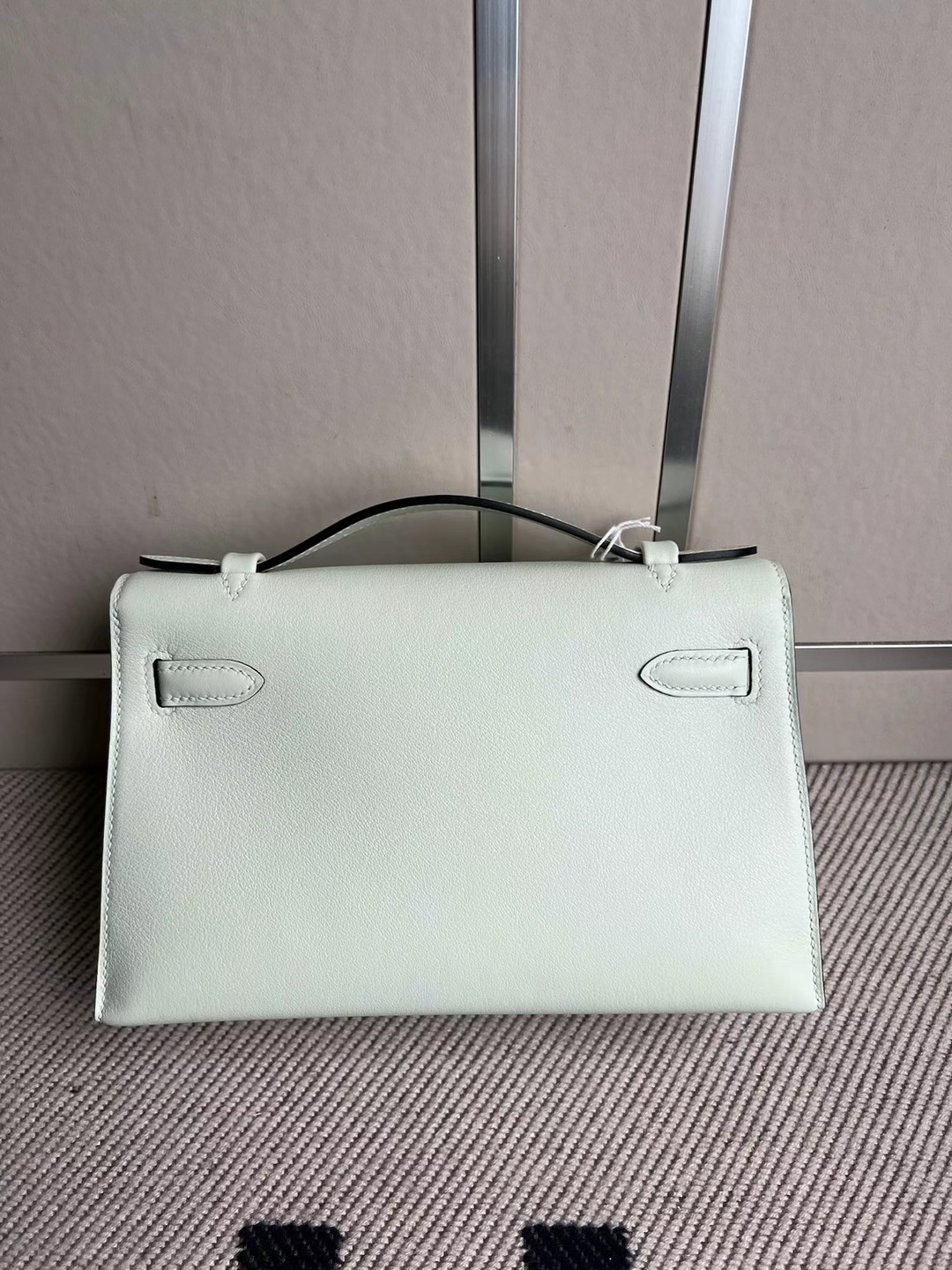 Hermès（爱马仕）Mini Kelly Pochette Swift皮 0S 气泡绿 银扣 22cm 全手工蜡线缝制