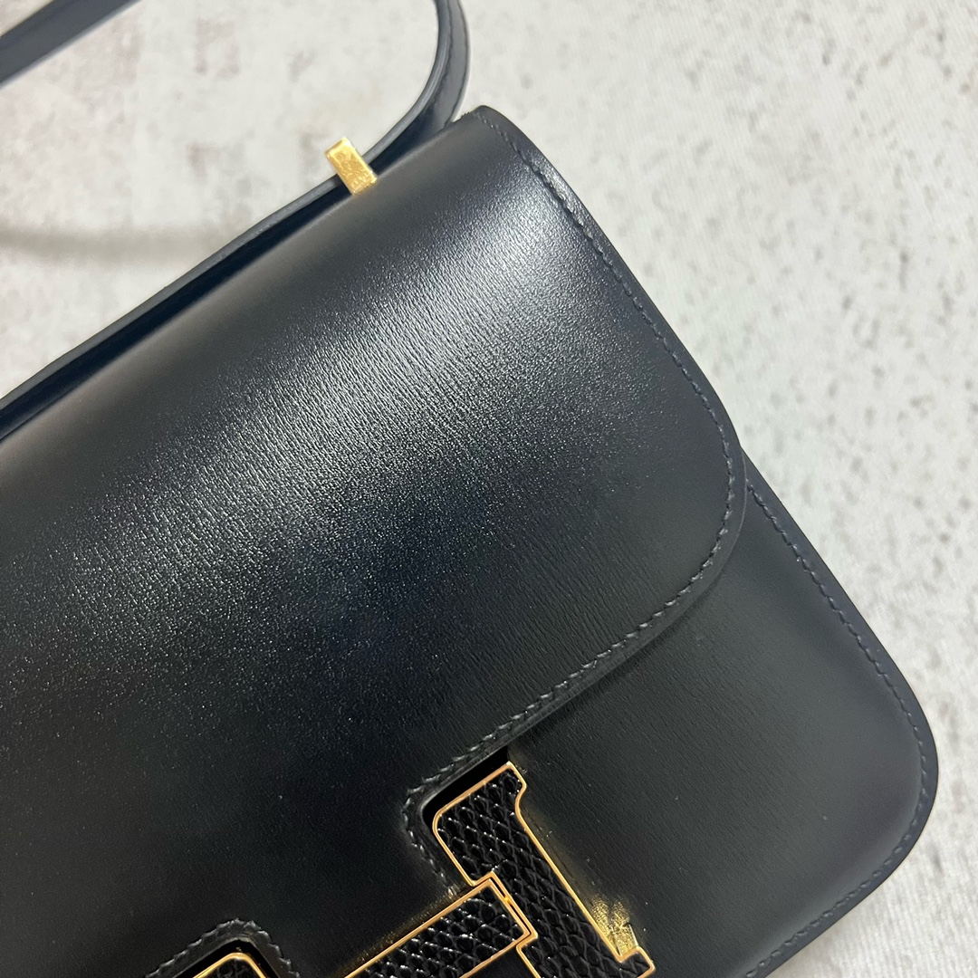 Hermès（爱马仕）Constance 康康 Boxcalf ck89 黑色 Noir 黑色蜥蜴扣 金扣 GHW 18cm 顶级手缝