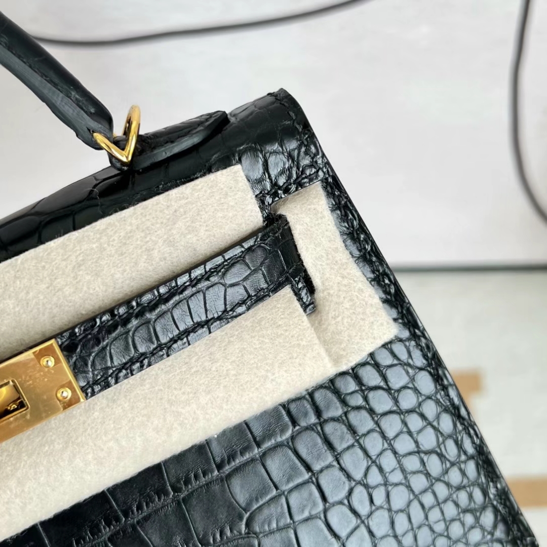 Hermès（爱马仕）Mini Kelly 迷你凯莉 雾面美洲鳄 Matte Alligator Crocodile Ck89 黑色 金扣 19cm