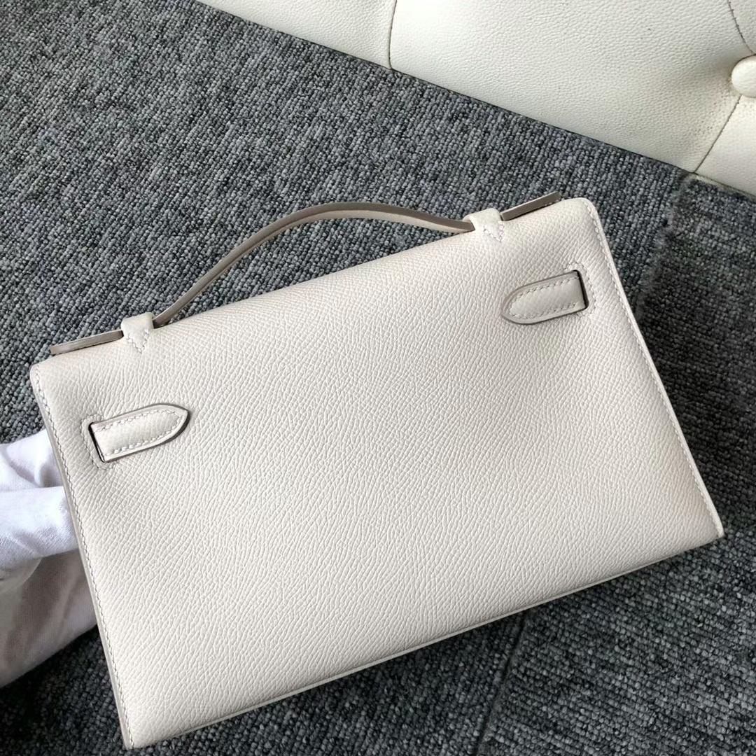 Hermès（爱马仕）Mini Kelly Pochette Epsom Ck10 奶昔白 金扣 22cm 全手工蜡线缝制 GHW