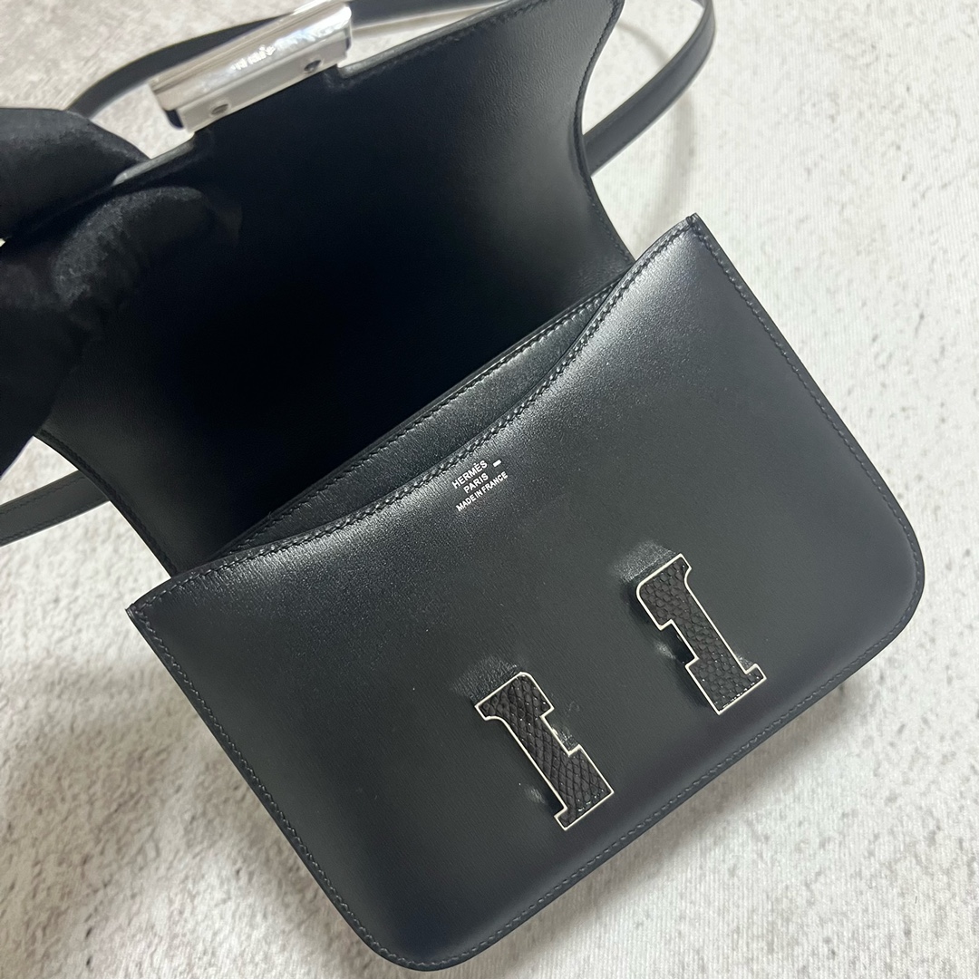 Hermès（爱马仕）Constance 康康 Boxcalf ck89 黑色 Noir 黑色蜥蜴扣 银扣 GHW 18cm 顶级手缝