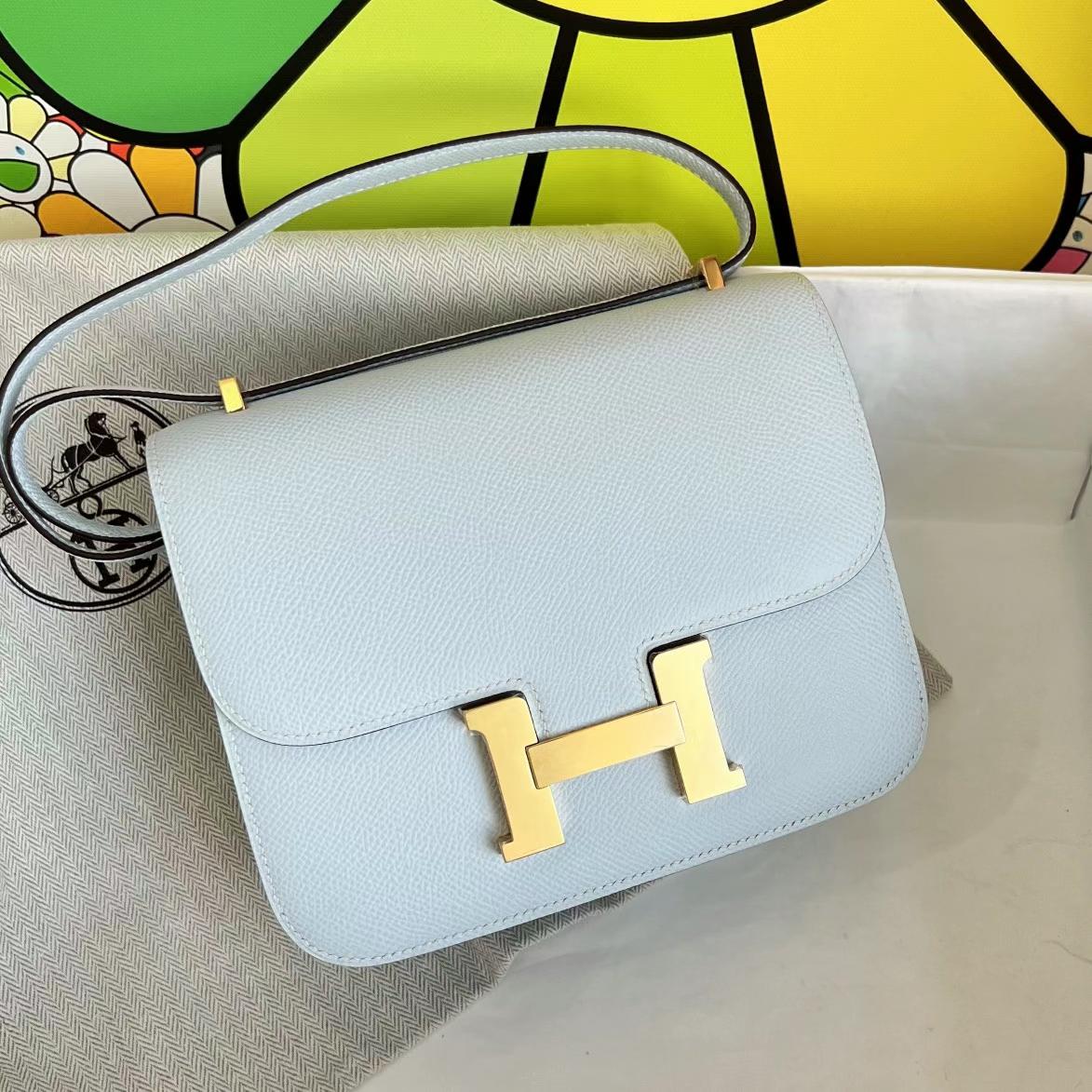 Hermès（爱马仕）Constance 康康 Epsom T0 雾蓝色 金扣 19cm 全手工蜡线缝制