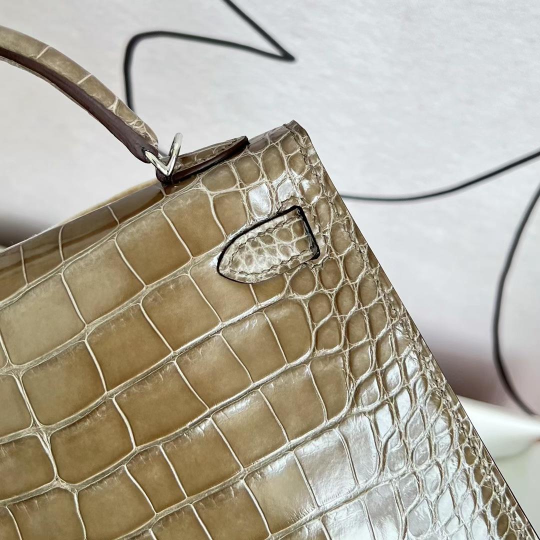 Hermès（爱马仕）Mini Kelly 迷你凯莉 亮面美洲鳄 Shiny Alligator Crocodile Ck18 大象灰 银扣 PHW 19cm