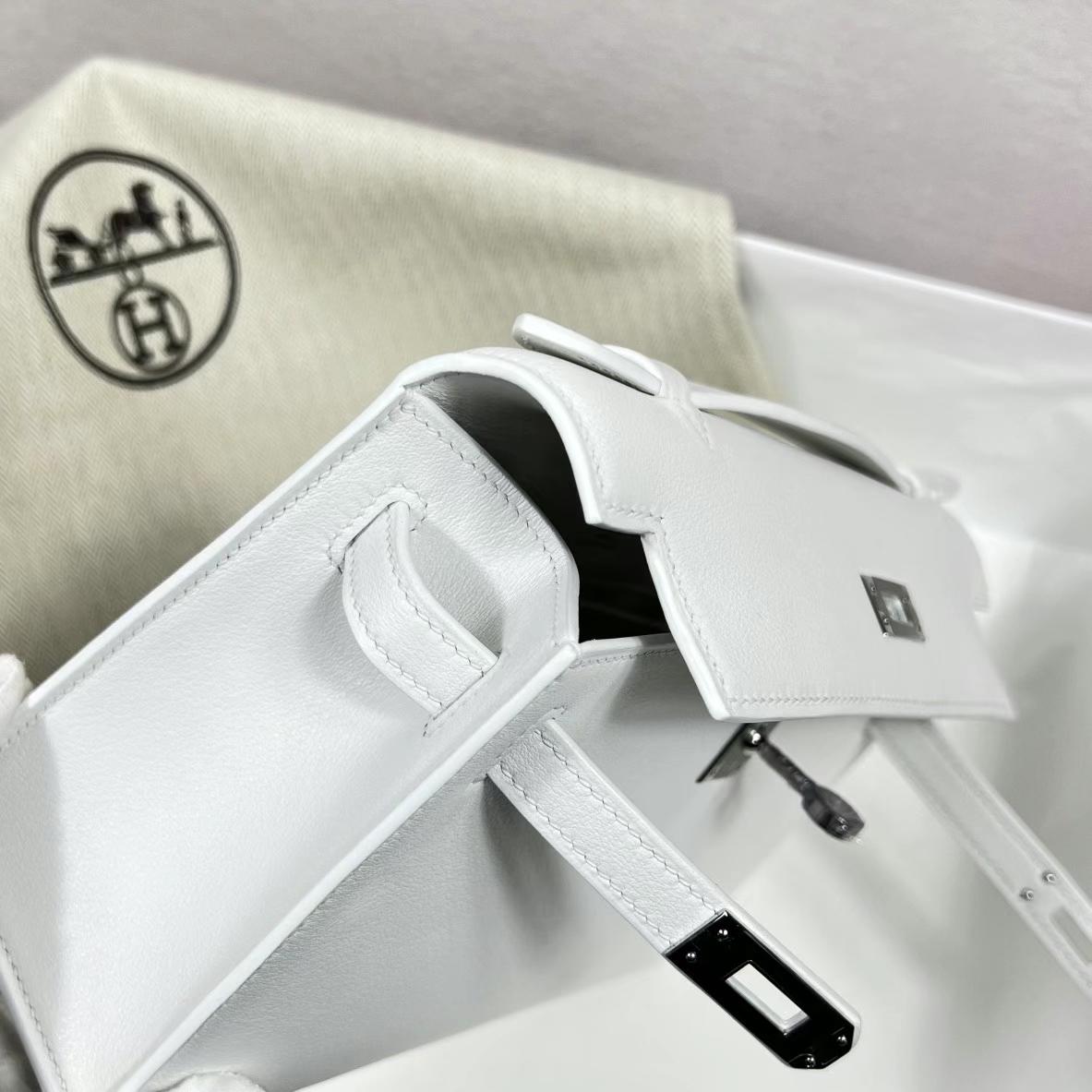 Hermès（爱马仕）Mini Kelly Pochette Swift皮 01 纯白 银扣 22cm 全手工蜡线缝制 PHW