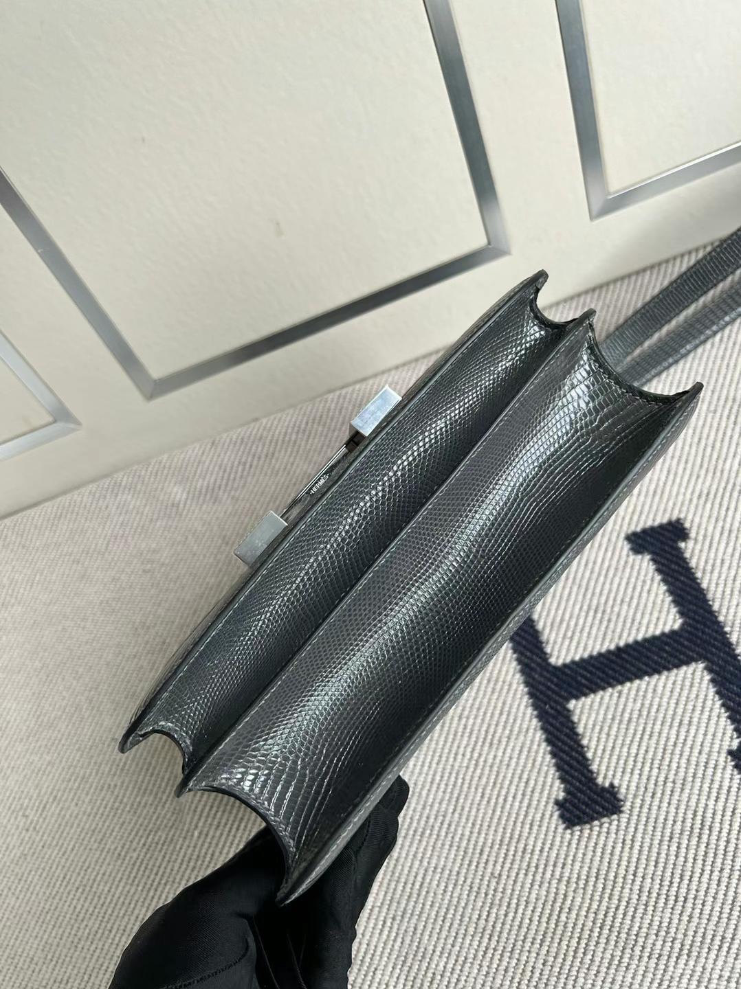 Hermès（爱马仕）Constance 康康 Lizard 进口蜥蜴皮 8F 锡器灰 银扣 PHW 24cm 全手工蜡线缝制